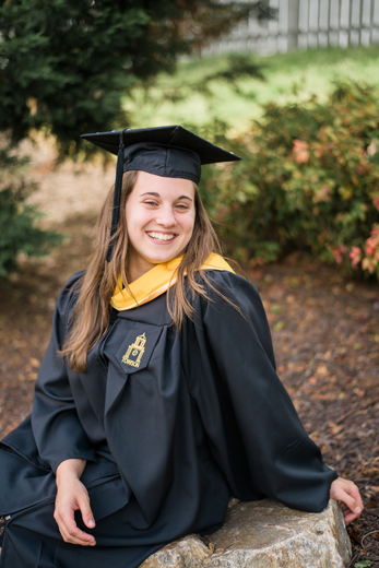 023-samantha_graduation-7357