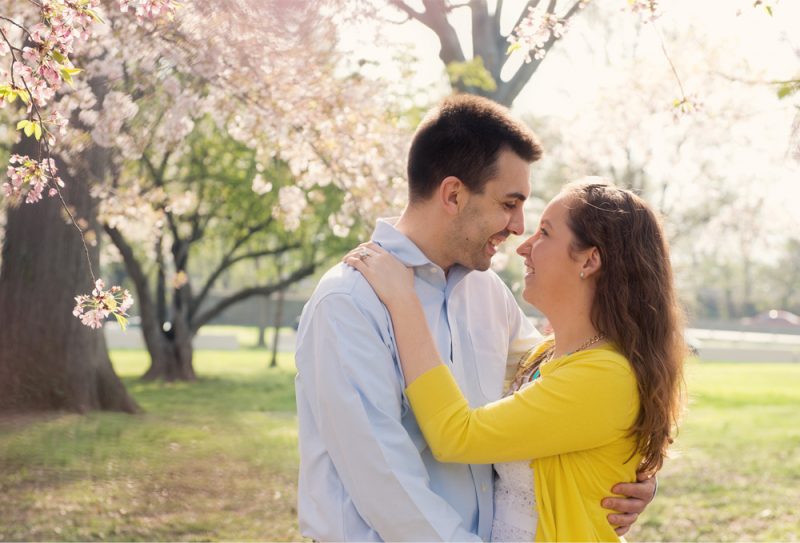 Katie & Jake :: DC Cherry Blossom Engagement Session