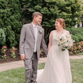 Maggie & Mike’s Summer Wedding at the Mansion at Valley Country Club