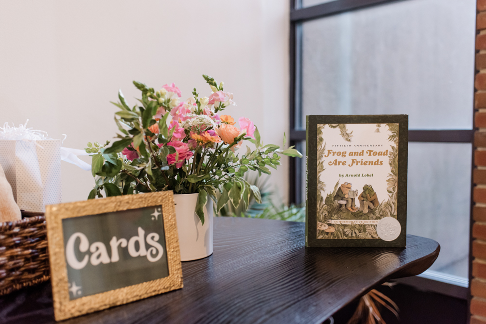 cards and book at wedding